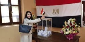 المصريون
      المقيمون
      بالسعودية:
      نحرص
      على
      المشاركة
      في
      الانتخابات
      الرئاسية
      والتصويت
      حق
      بلدنا
      علينا
      (فيديو)
