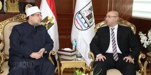 محافظ
      بني
      سويف
      يستقبل
      وزير
      الأوقاف
      لأداء
      شعائر
      صلاة
      الجمعة