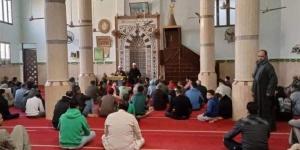 مشايخ
      الأوقاف
      ينظمون
      ملتقيات
      فكرية
      بمساجد
      الجيزة
      (صور)
