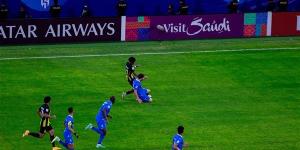 دوري
      أبطال
      آسيا،
      الهلال
      يفوز
      على
      اتحاد
      جدة
      0/2
      ويصعد
      لنصف
      النهائي