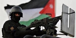 بيان
      الجيش
      الأردني
      بعد
      رصد
      تحركات
      مشبوهة
      على
      الحدود
      مع
      سوريا