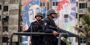 السلطات
      المكسيكية
      تعلن
      تحرير
      58
      من
      أصل
      66
      مخطوفا