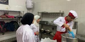 10
      صور
      ترصد
      إنتاج
      المدارس
      الفندقية
      لكعك
      العيد
      وقائمة
      بالأسعار
      (صور)