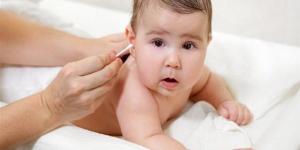 احذري
      من
      تنظيف
      أذن
      طفلك،
      قد
      تسبب
      له
      مشكلات
      عديدة