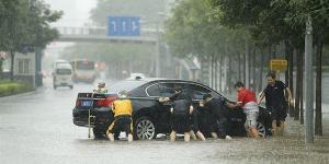 إجلاء
      أكثر
      من
      800
      شخص
      في
      جنوب
      الصين
      بسبب
      الفيضانات
      (فيديو)