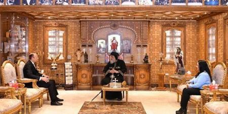 البابا
      تواضروس
      يشرح
      لقنصل
      ملبورن
      تاريخ
      الأرثوذكسية
      في
      أستراليا