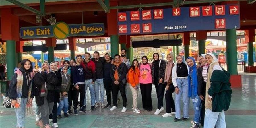جامعة
      عين
      شمس
      تنظم
      ثاني
      أكبر
      مهرجان
      ترفيهي
      لطلاب
      أسرة
      من
      أجل
      مصر