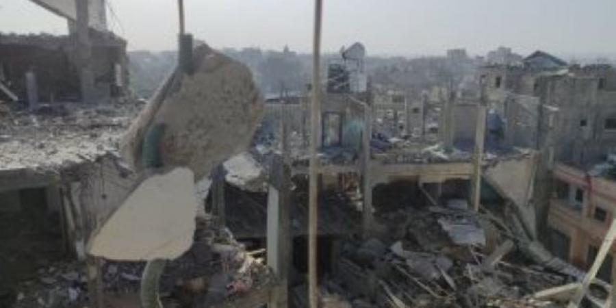 إعلام فلسطينى: الاحتلال يرتكب مجزرة جديدة ويقصف مركبة مدنية فى شارع الجلاء بغزة