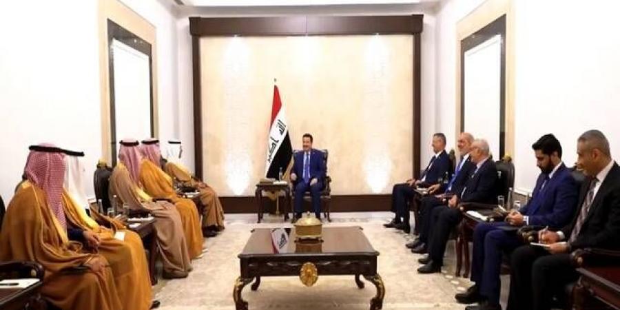 رئيس
      وزراء
      العراق
      يؤكد
      أهمية
      التنسيق
      مع
      السعودية
      لتنظيم
      سوق
      الطاقة
      وأسعار
      النفط