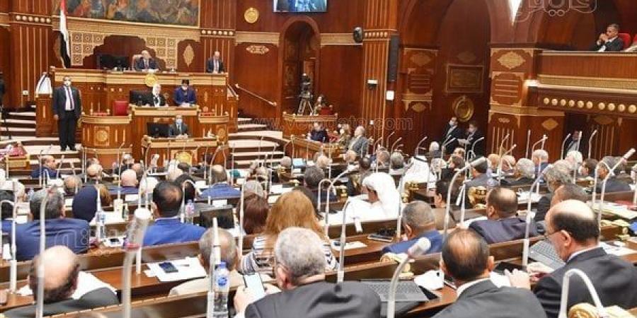 نائب
      بالشيوخ:
      الدولة
      تفتقد
      لوسائل
      التواصل
      الفعال
      مع
      الطلاب
      المصريين
      بالخارج