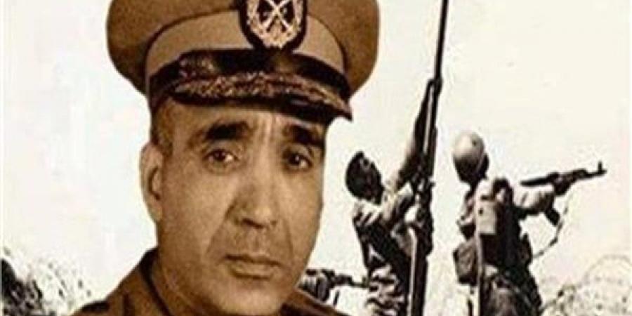 الفريق
      عبد
      المنعم
      رياض..
      الأسطورة
      الخالدة
      للعسكرية
      المصرية