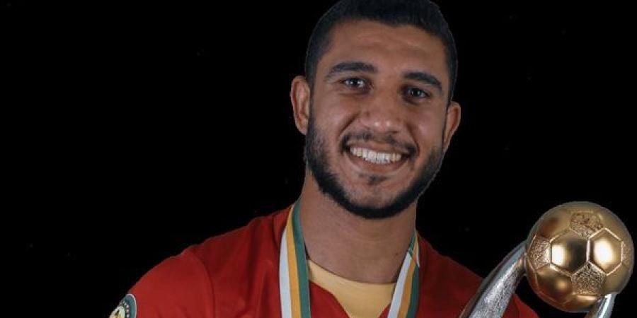 بعد
      مغادرة
      حجازي،
      حسام
      حسن
      يختار
      رباعي
      دفاع
      منتخب
      مصر
      أمام
      كرواتيا