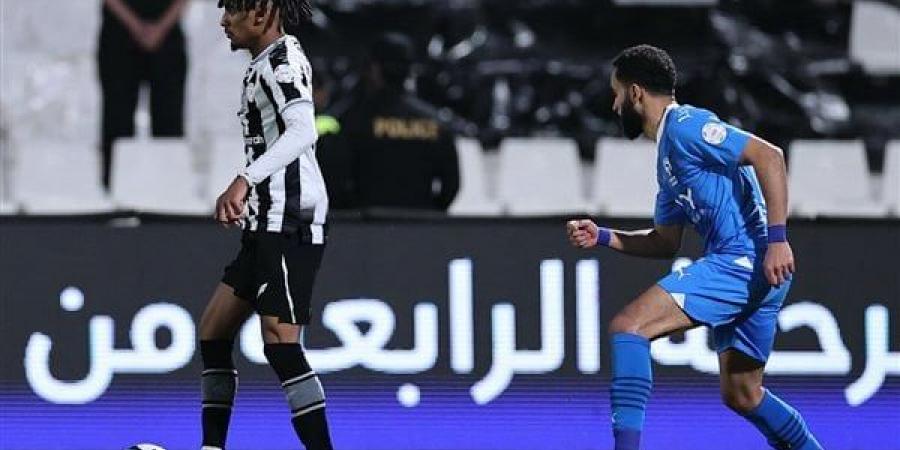 الدوري
      السعودي،
      الهلال
      يتقدم
      3-1
      على
      الشباب
      في
      الشوط
      الأول