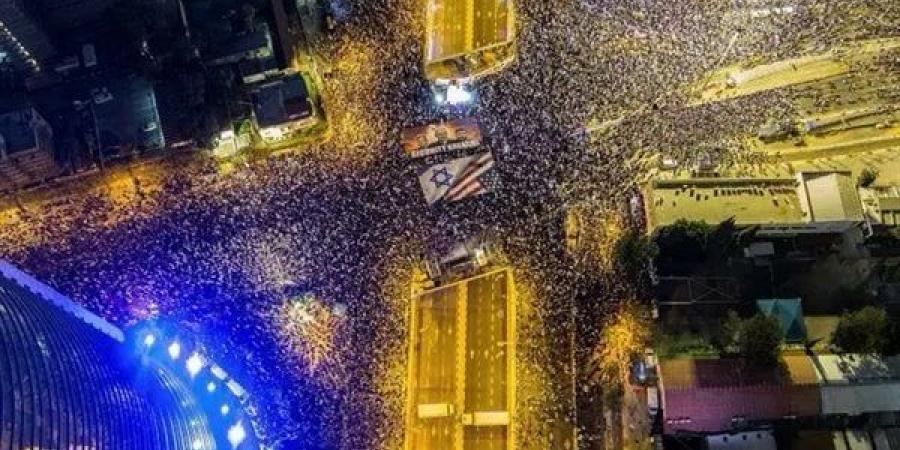 5
      آلاف
      مستوطن
      إسرائيلي
      يتظاهرون
      ضد
      حكومة
      نتنياهو
      في
      حيفا