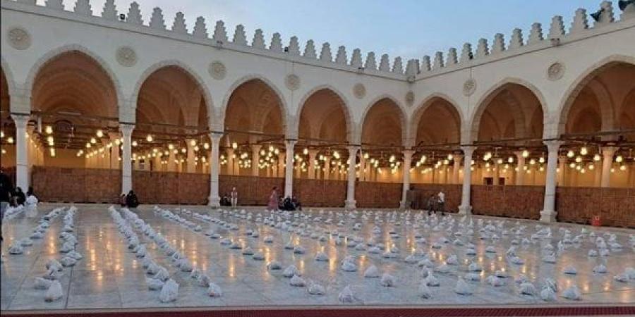 هدايا
      خاصة
      من
      الأوقاف
      لرواد
      المساجد
      الكبرى
      في
      إفطار
      وسحور
      العشر
      الأواخر
      من
      رمضان
      (صور)