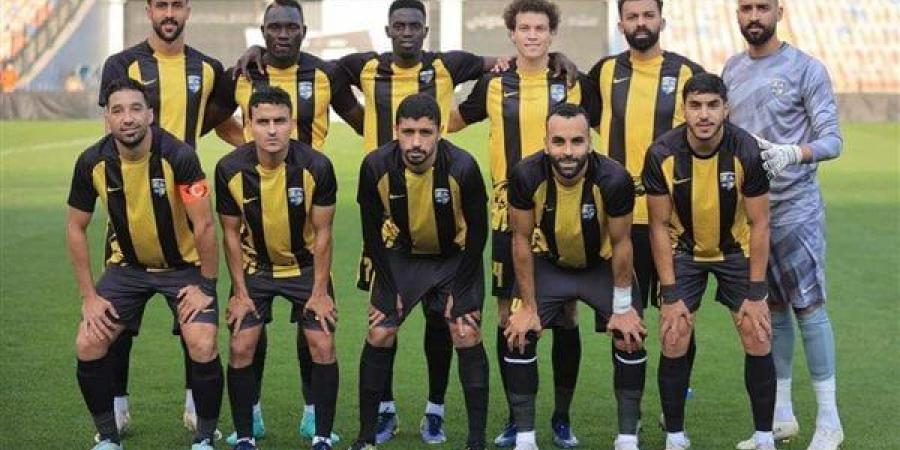 الدوري
      المصري،
      تعادل
      إيجابي
      بين
      الجونة
      والمقاولون
      العرب
      في
      الشوط
      الأول