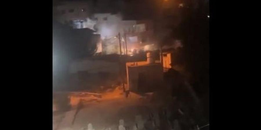 جيش
      الاحتلال
      يقتحم
      مدينة
      نابلس
      وانفجارات
      تهز
      مخيم
      شعفاط
      (فيديو)