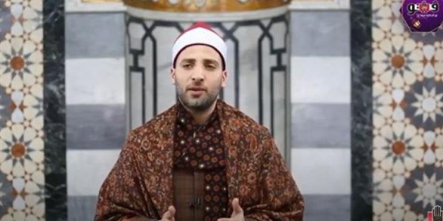 رسول
      الله
      كيف
      أنساك،
      ابتهال
      مؤثر
      للشيخ
      عمر
      نبيل
      (فيديو)