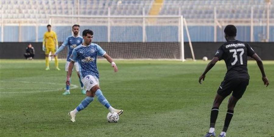 الدوري
      المصري،
      بيراميدز
      وطلائع
      الجيش
      يكتفيان
      بالتعادل
      السلبي
      في
      الشوط
      الأول
      (صور)