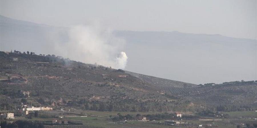إطلاق
      رشقة
      صاروخية
      من
      جنوب
      لبنان
      باتجاه
      مواقع
      إسرائيلية