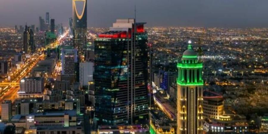 أمانة
      الرياض
      تغلق
      أكثر
      من
      100
      منشأة
      وترصد
      8668
      مخالفة
      خلال
      رمضان